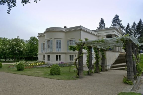 bangun rumah budget 10 miliar